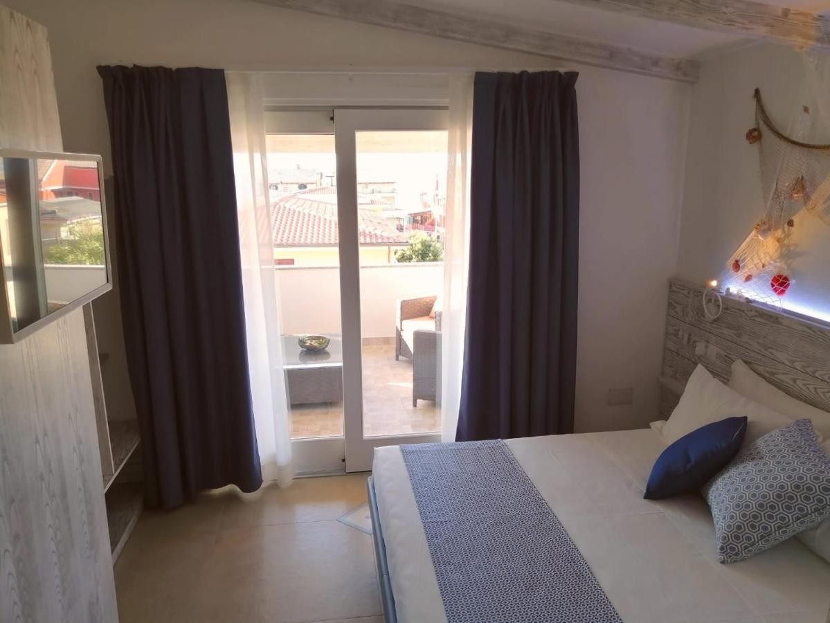 Bed and Breakfast Gi & Ro Al Mare Кастельсардо Экстерьер фото